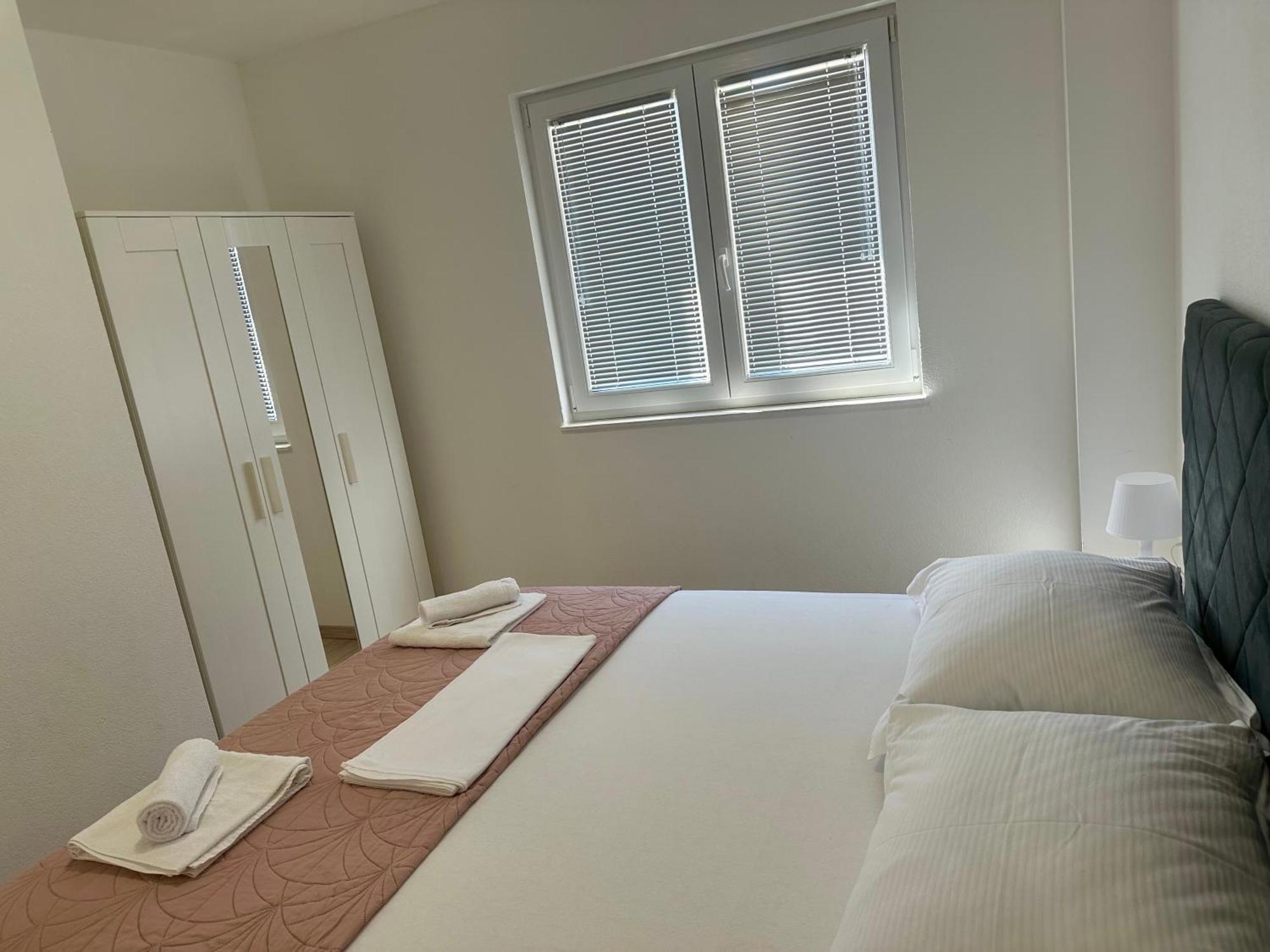 Apartmani Josipa Baška Voda Exterior foto