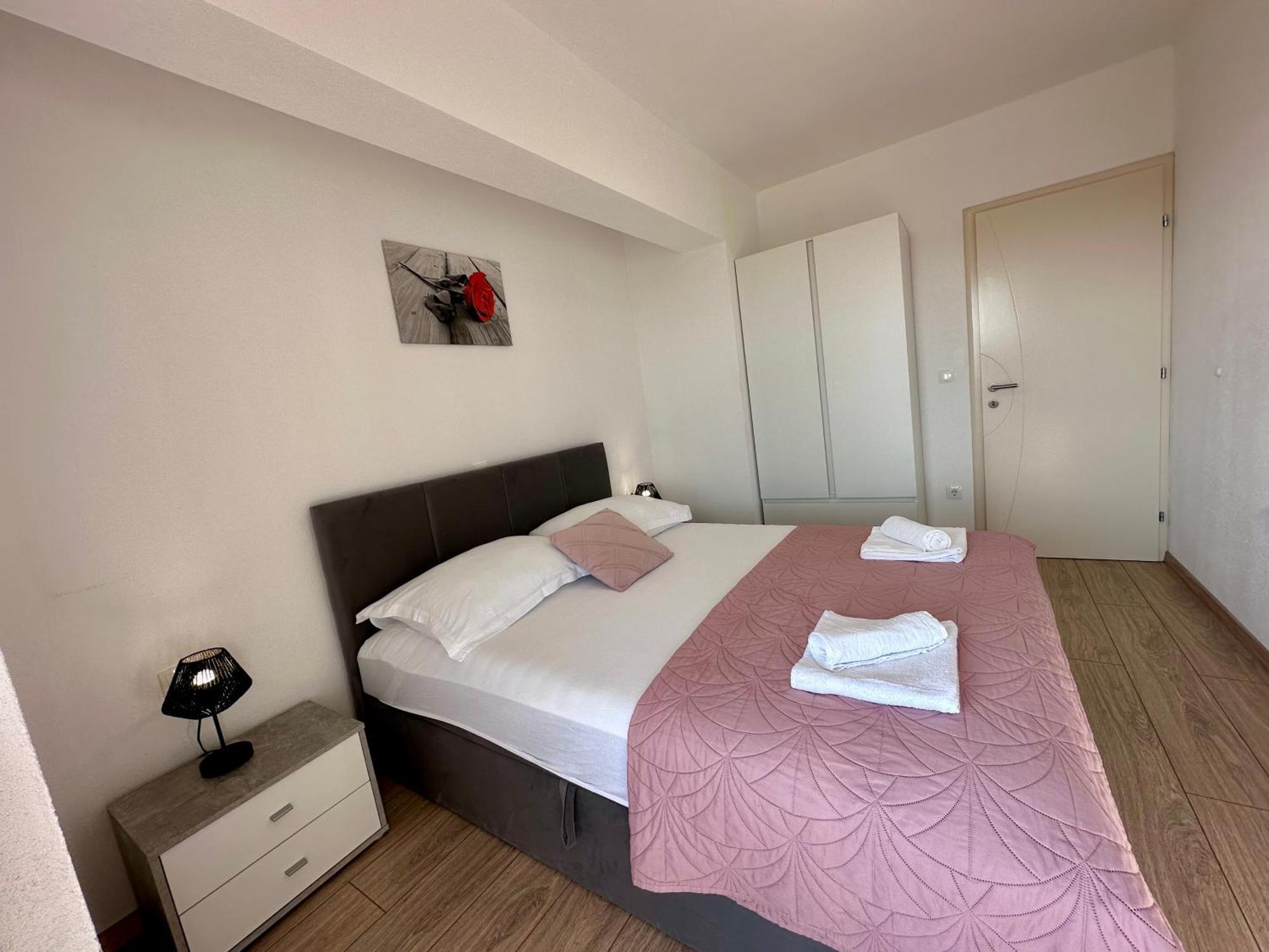 Apartmani Josipa Baška Voda Exterior foto